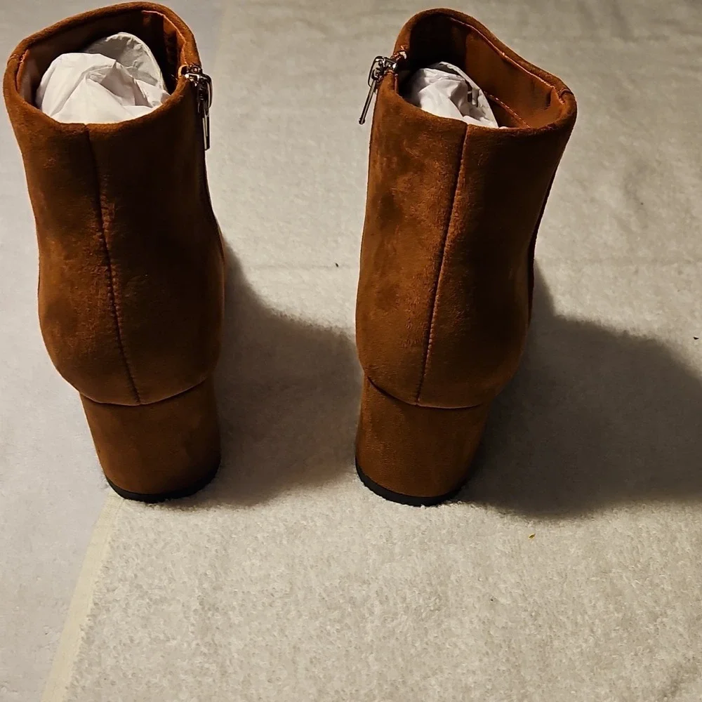 J. Adams Shoes Jody Cognac Suede Ankle Bootie Block Heel Round‎ Toe Women 8.5